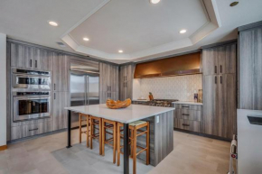 Superior 3 Bedroom 3 Bathroom Large Ski Resort Condo With Garage!